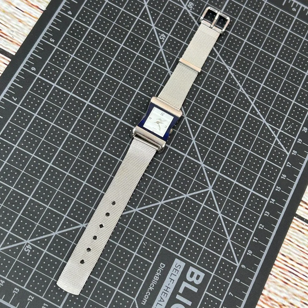 Alto quartz watch